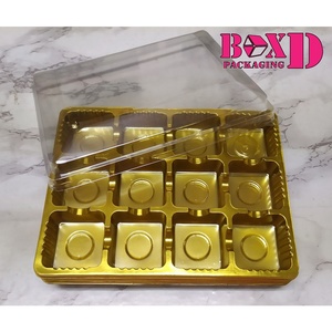 กล่องเปี๊ยะ12 ช่องฐานทอง บรรจุภัณฑ์กล่องเบเกอรี่(ZZ067) แพค 10 ชุด