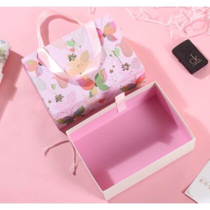 กล่องของขวัญสำเร็จรูปกล่องแข็งหูหิ้วลิ้นชัก HL90 รหัส HL90 | BoxDee