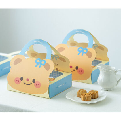 กล่องขนม คุ๊กกี้แบ่ง 2 ช่องใหญ่ หูหิ้ว หมีน้อย ขนาด 120x17.5x5.5 ซม. รหัส HL94 | BoxDee