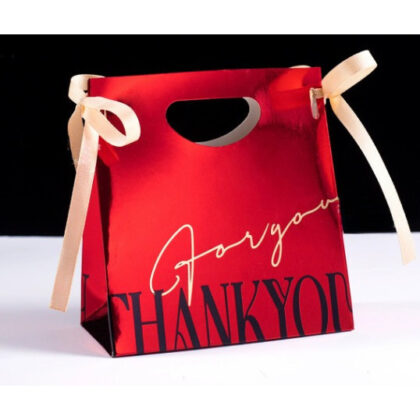 ถุงกล่องเค้ก ขนม ของขวัญ ปีใหม่ หูหิ้ว+โบว์ ขนาด 13x7x14 ซม. รหัส HL010 | BoxDee