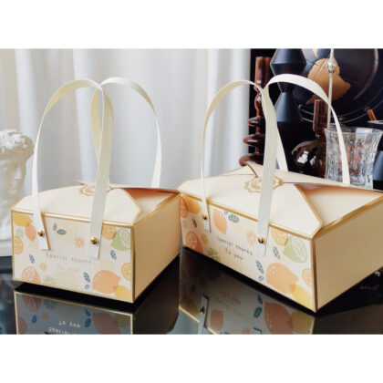 กล่องขนม หูหิ้ว ของขวัญ คุ๊กกี้ ของชำร่วย ลายส้ม รหัส HL75 | BoxDee