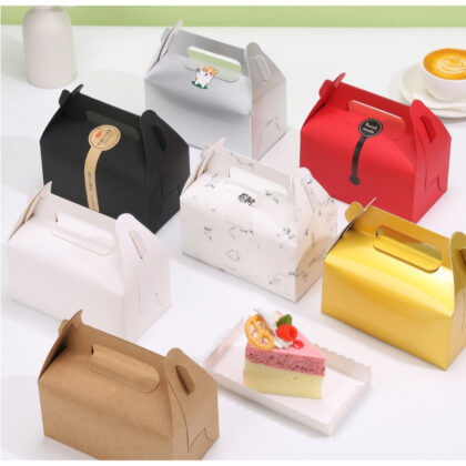 (แพค5ใบ)กล่องเบเกอรี่ เค้ก แยมโรล จัดเบรค หูหิ้ว พร้อมถาดรอง รหัส HL45 | BoxDee