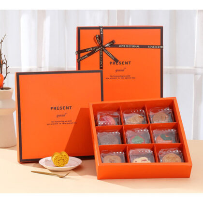 กล่องขนม 9ช่อง เค้ก คัพเค้ก ถุงหิ้ว (กล่องส้มPRESENT)(MOON82)