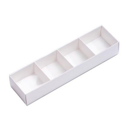 กล่องขาวฝาเลื่อนใส 4 ช่อง 6 ช่อง 9 ช่อง / Valentine’s Day กล่องขนมแบ่งช่อง （AA27） รหัส AA27 | BoxDee