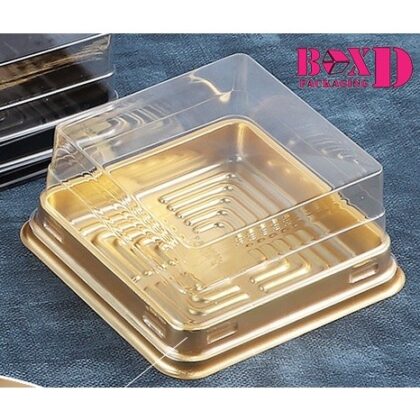 กล่องเบอเกอรี่ กล่องเค้ก เปี๊ยะ บราวนี่ ขนมปัง ฐานทอง ขนาด : 12*12*6 cm แพค 50 ใบ ร้านเบเกอรี่ ZZ027