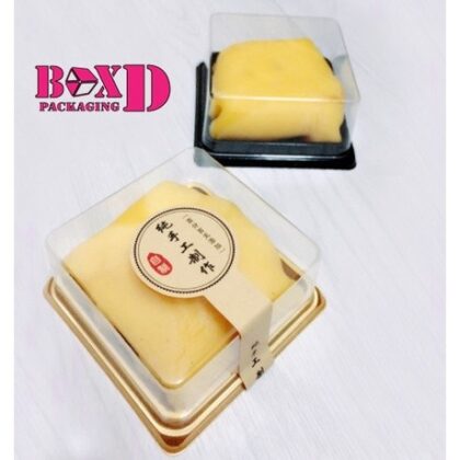 กล่องเบอเกอรี่ เค้ก เปี๊ยะ วุ้น บราวนี่ ฐานสีทอง 7.5x7.5x4.3-9x9x4.3 ซม แพค 50 ใบ ร้านเบเกอรี่ ZZ026