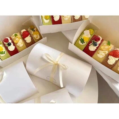 กล่องsnack box กล่องเค้กคุ้กกี้ พาย มินิมอล เกาหลี ผืนผ้าทรงโดม กล่องขนมจัดเบรค แยมโรล 20.3x12x6.8 ซม RR03