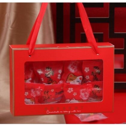 กล่องของขวัญช่องหน้าต่าง หูหิ้ว (กล่องแดง) (CNY124)