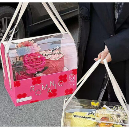กล่องเค้ก กล่องใส่ดอกไม้ ตุ๊กตา แบบมีหูหิ้วฝาโดม 26x16.5x24 ซม VL19