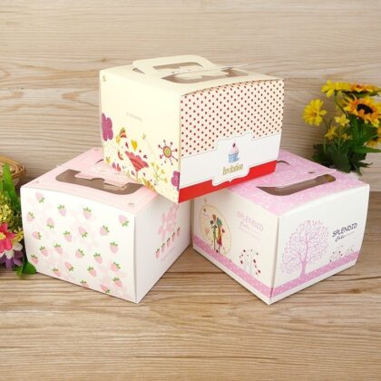 กล่องเค้กขนาด1/2 ปอนด์ กล่องเค้กมินิ พร้อมฐานรอง 13.5x13.5x10.2 ซม ร้านเบเกอรี่ PP2