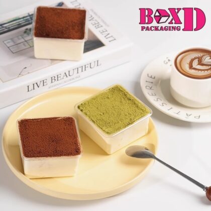 กล่องสี่เหลี่ยมใส กล่องโยเกิร์ต(แพค20ใบ)8.5*8.5*4.5 ซม ใส่เค้กคัพ บ็อกเค้ก บานอฟฟี่ ร้านเบเกอรี่ PVC40