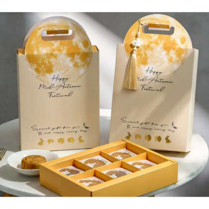 กล่องขนมไหว้พระจันทร์  เปี๊ยะ ของขวัญปีใหม่ คุ๊กกี้ ขนาดด้านใน:ใส่ขนมเปี๊ยะ 80 กรัม ( MOON302)