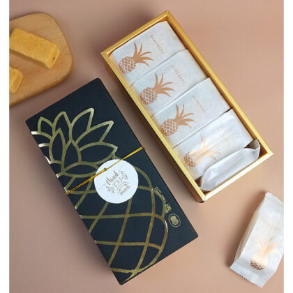 กล่องใส่พายสับปะรด กล่องใส่ชีสทาร์ตสับปะรด (กล่องดำสับปะรดสีทอง) 9.5x22.5x5.5-11x24x5.5 ซม ของฝาก LL8