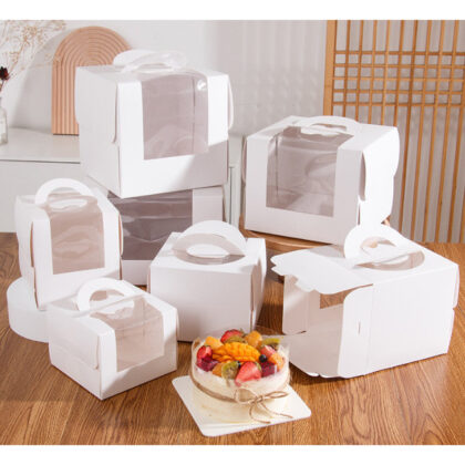 กล่องเค้ก ปอนด์ ช่องหน้าต่าง พร้อมฐานรองเค้ก หูหิ้ว 16x16x15-21x21x17 ซม ร้านเบเกอรี่ PP6