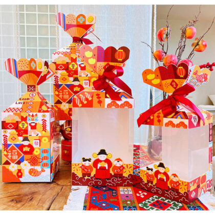 กล่องก้นตั้งช่องหน้าต่าง ที่จับช่อดอกไม้ 13x13x21-16x16x23 ซม ของฝาก CNY53